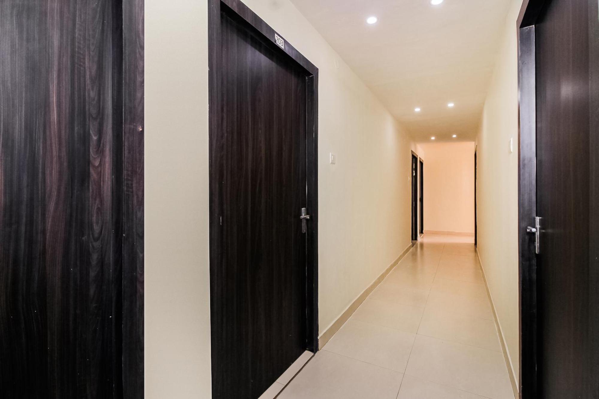 Baharampur Hotel O New Hotel Mayur מראה חיצוני תמונה